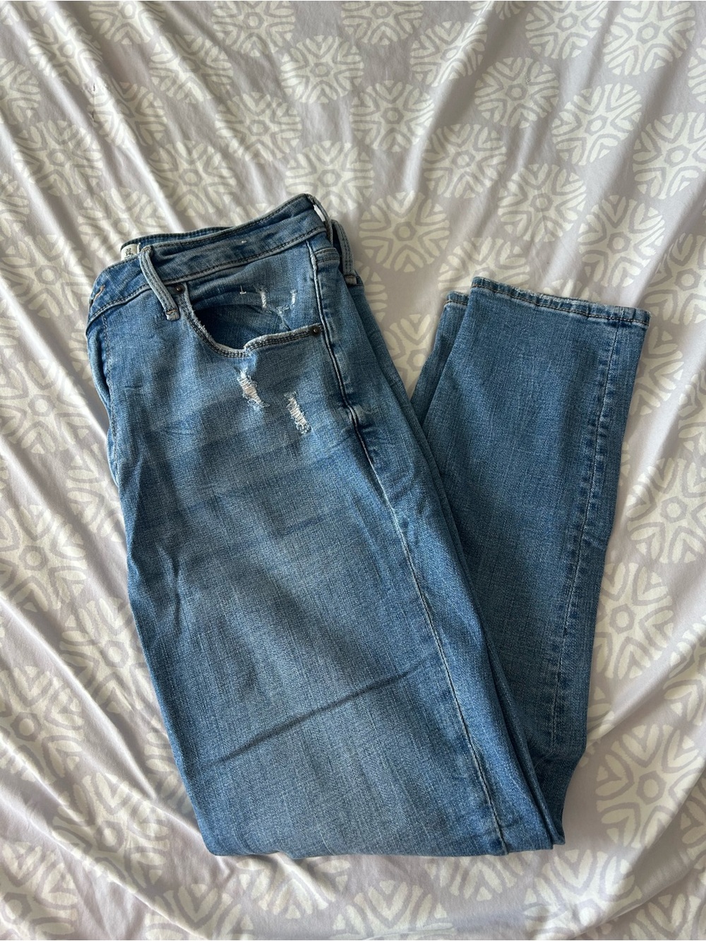 Abercrombie & Fitch Light Wash Super Skinny Jeans